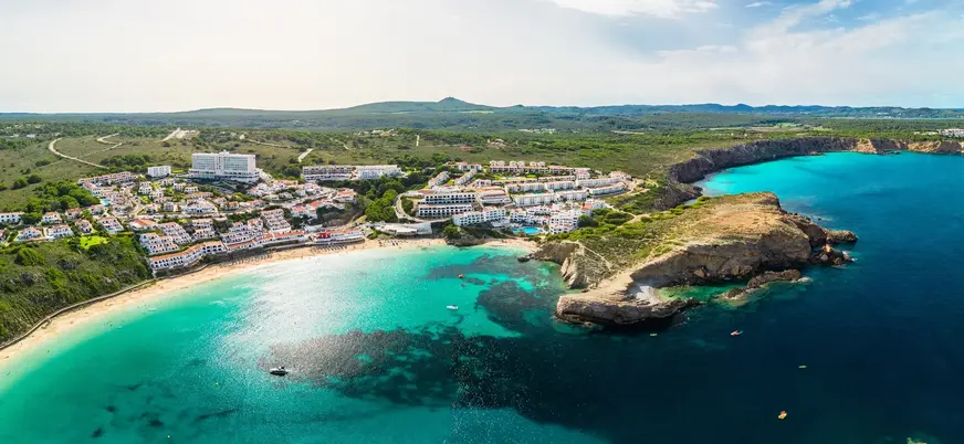 Vista aérea de la costa de Menorca