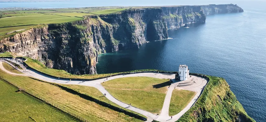 Torre de O'Brien frente a los Acantilados de Moher