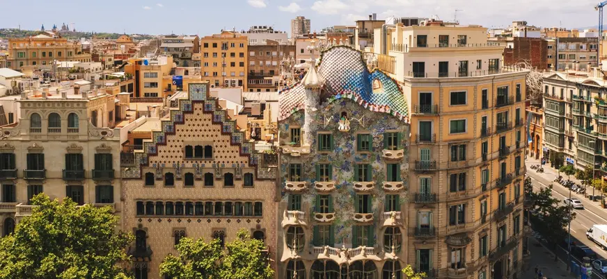 Vista aérea del Passeig de Gràcia con la Casa Batlló y la Casa Amatller en Barcelona