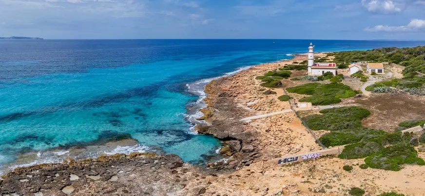 Faro en el Cap de ses Salines, Mallorca