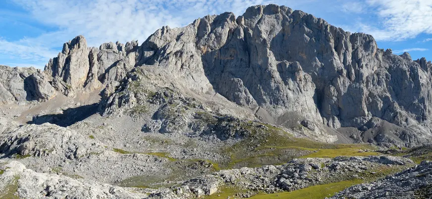 Macizo montañoso en los Picos de Europa