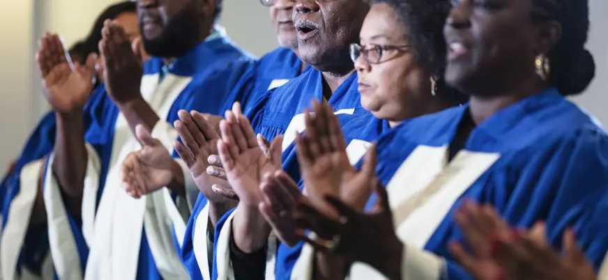Coro góspel durante misa en Nueva York, Estados Unidos
