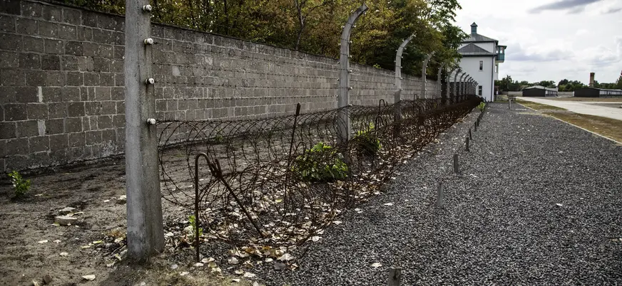 Alambradas y muro perimetral del campo de concentración de Sachsenhausen