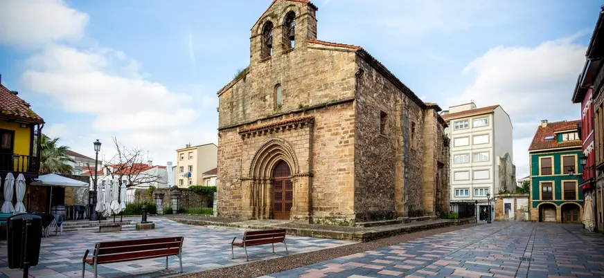 Iglesia de los Padres Franciscanos en Avilés