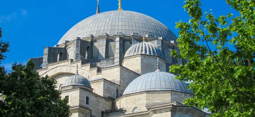 Detalle de la cúpula de la Mezquita Azul en Estambul, Turquía