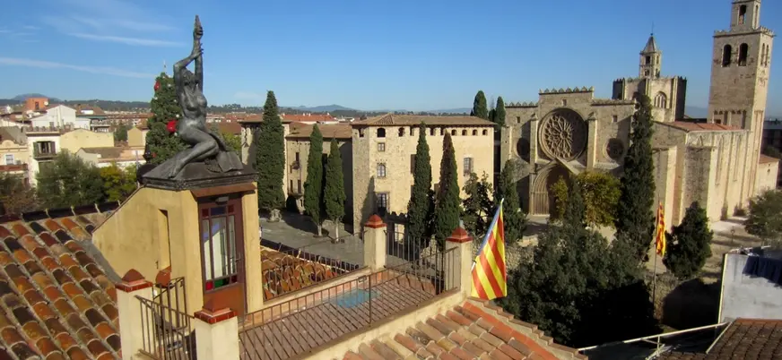 Vistas del Monasterio de Sant Cugat desde la terraza de Cal Gerrer