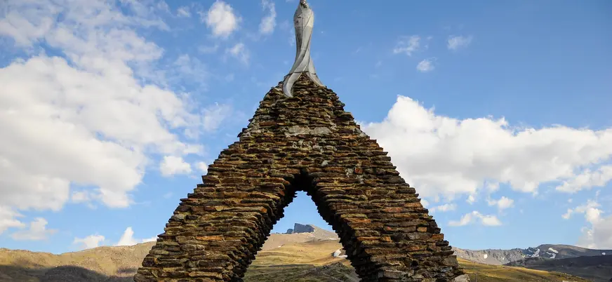 Monumento a la Virgen de las Nieves en Sierra Nevada