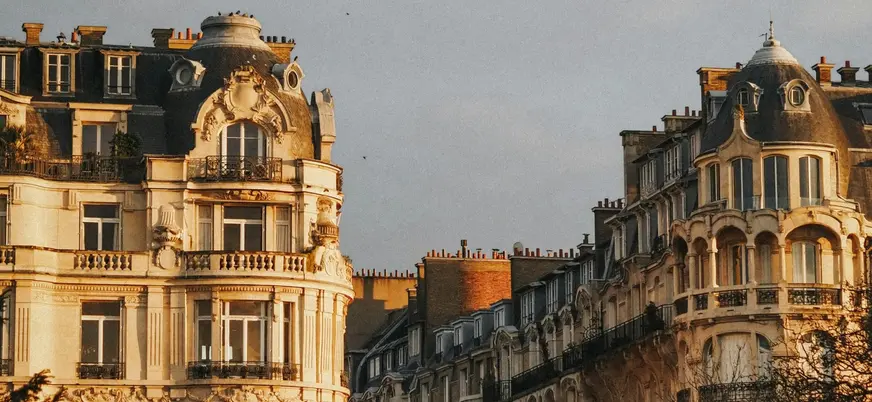 Edificios de estilo Haussmann en París