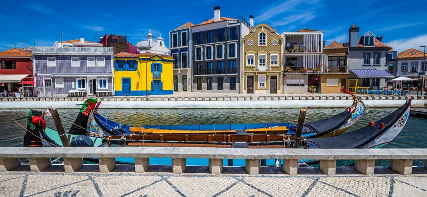 moliceiro aveiro portugal