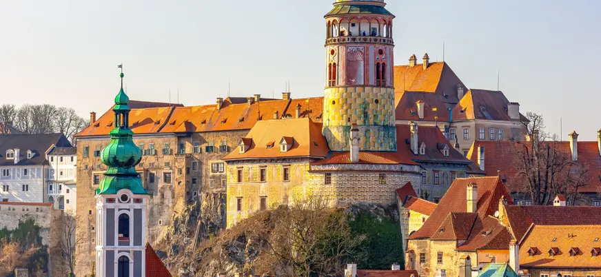 Panorámica del Centro Histórico de Český Krumlov con su castillo y palacio