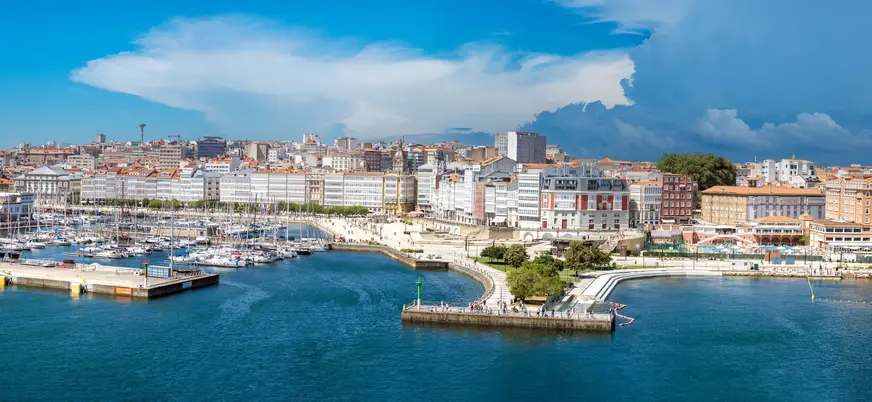 Paseo marítimo A coruña Galicia España