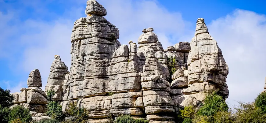 Esculturas naturales de roca caliza en el Torcal de Antequera