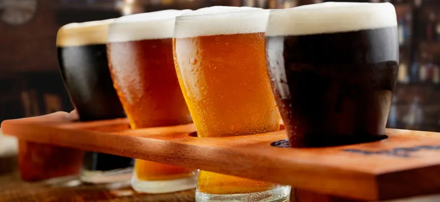 Degustación de cervezas artesanales en Praga