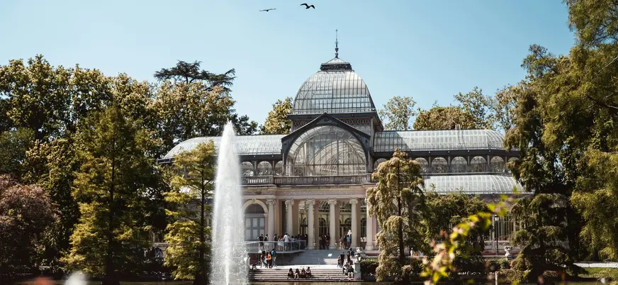 Palacio de Cristal y fuente del estanque, Retiro de Madrid