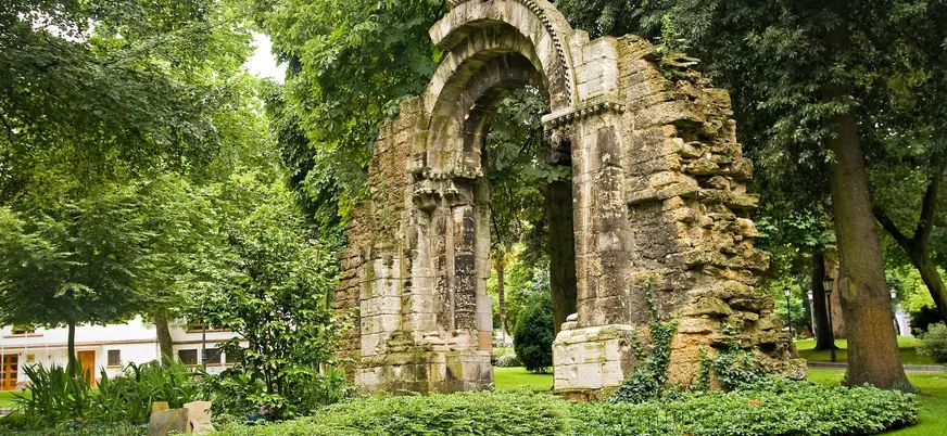 Arco románico de San Isidoro, Parque San Francisco Oviedo