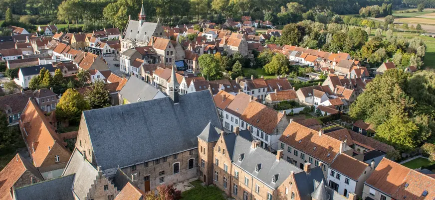 vista aérea del centro de Damme Bélgica