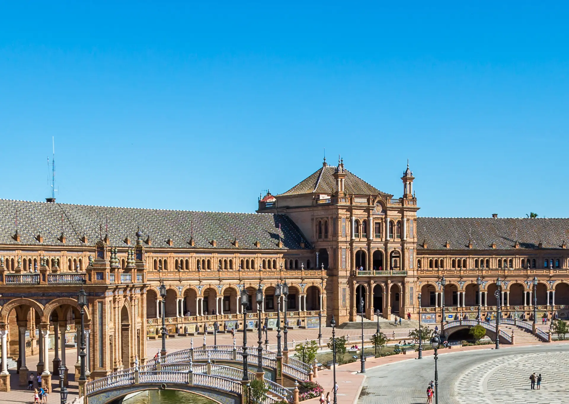 Plaza España Sevilla -Excursiones y vistas guiadas en España- Buendía Tours