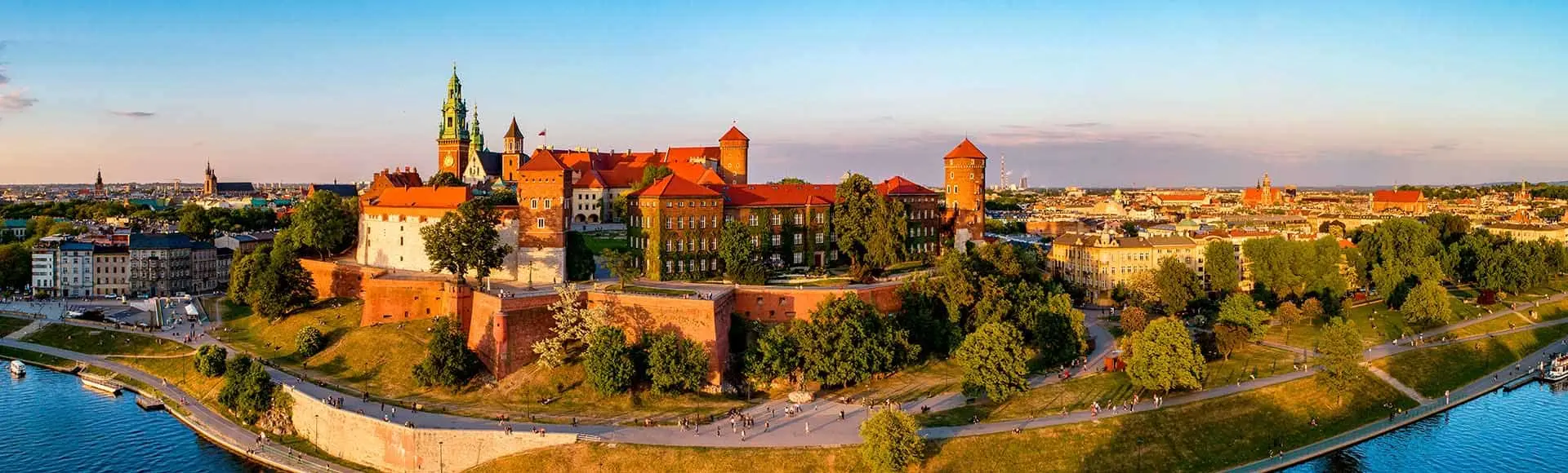 Vista panorámica Catedral de Wawel - Tour por la colina y catedra l- Excursiones y Actividades en español en Cracovia - Buendía