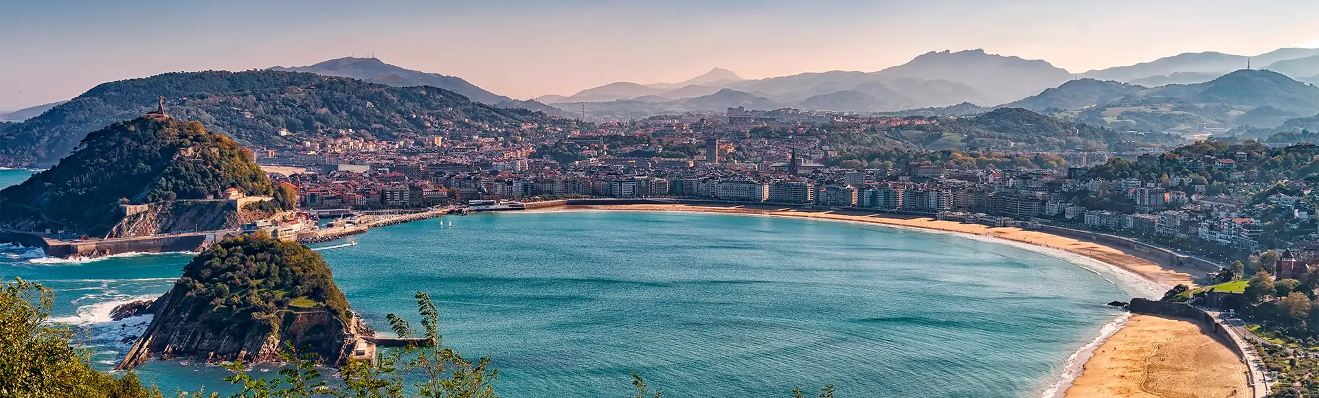 Vista de San Sebastián - Free tour San Sebastián Imprescindible: lo esencial y mucho más - Excursiones y Actividades en San Sebastián - Buendía