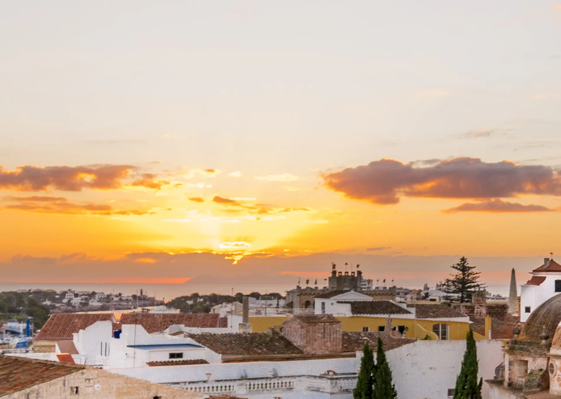 Catedral Santa María de Ciudadela en Menorca a la puesta de sol