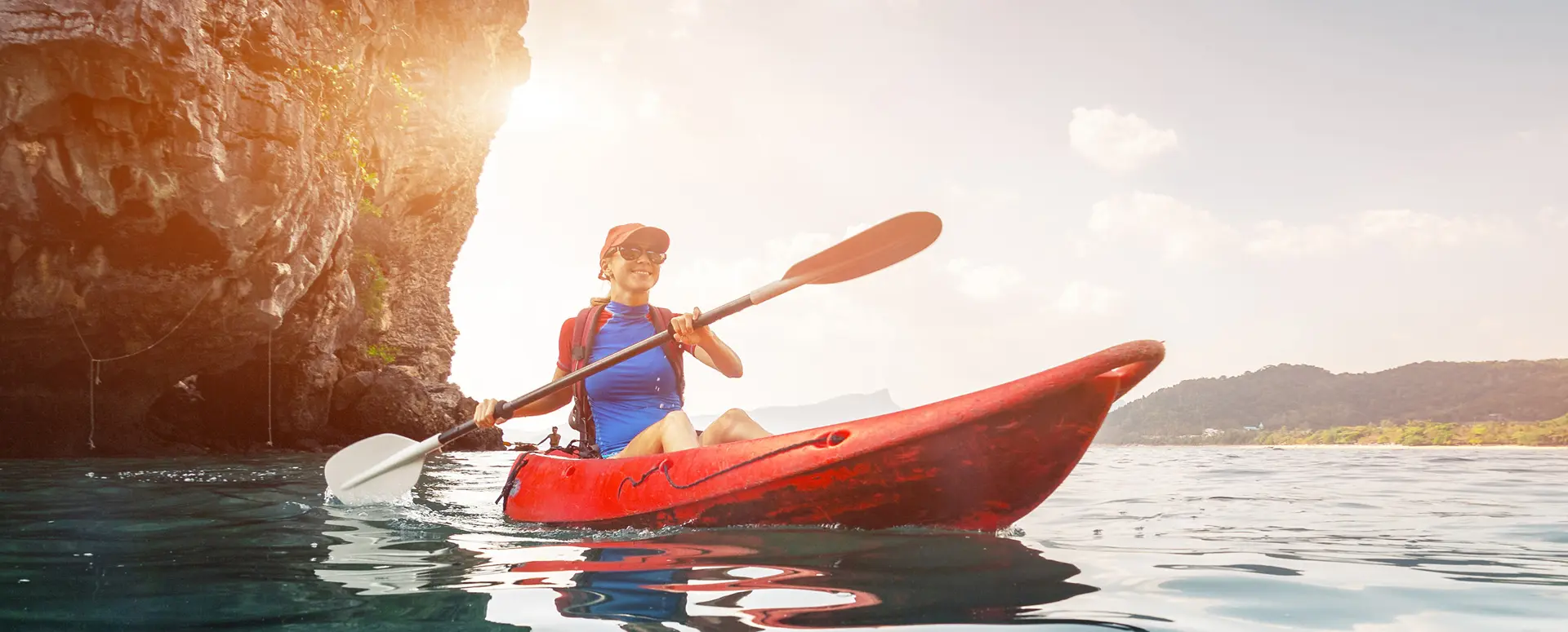 Excursión en kayak desde Llanes en Asturias por el mar Cantábrico