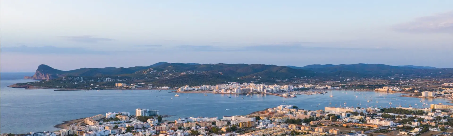 Panorámica del Puerto de Sant Antoni en Ibiza- Islas Baleares- Actividades y Excursiones en Ibiza Buendía