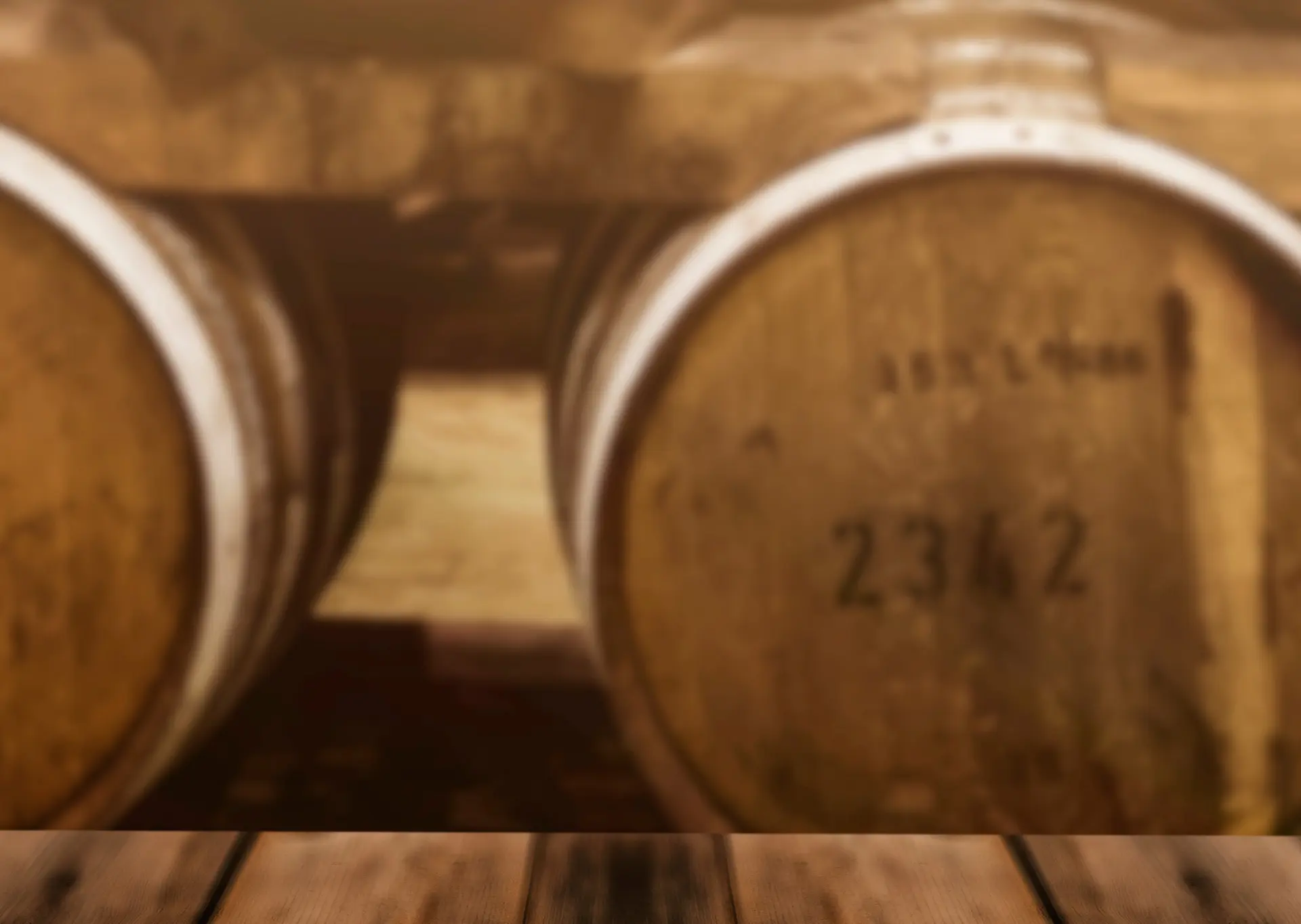 Barricas de vino tinto en Jumilla - Visita a las Bodegas Madrid Romero - Buendía Región de Murcia