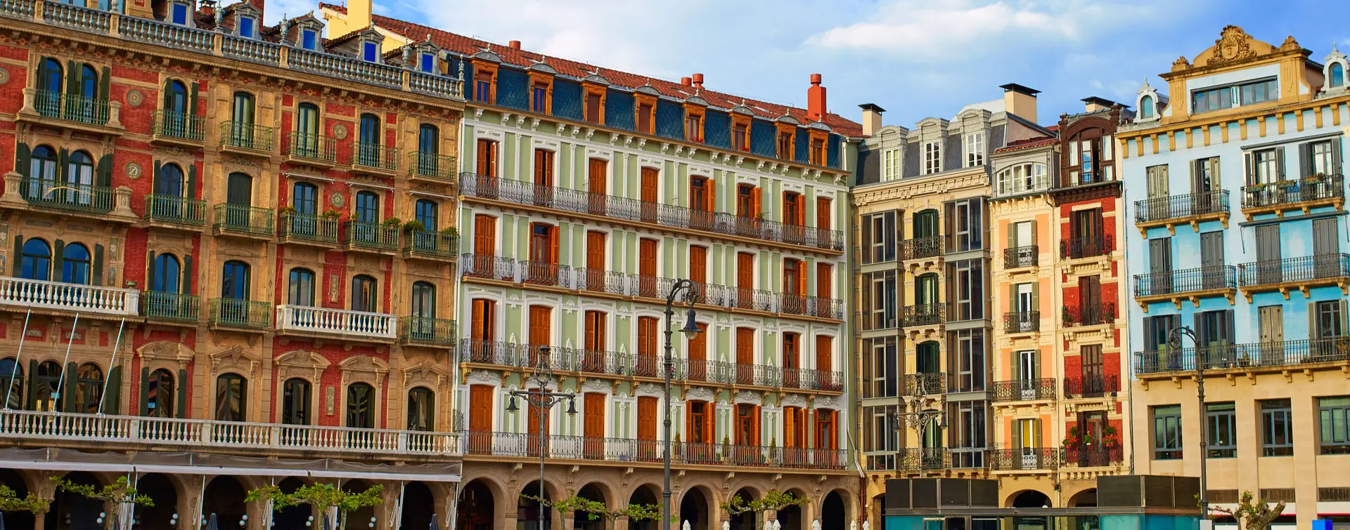 Plaza del Castillo en Pamplona - Free tour, excursión, visita guiada, experiencias en Pamplona - Buendía Navarra