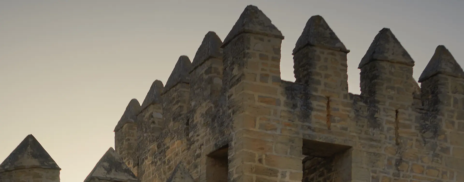 Muralla del Castillo de Sabiote - Visita guiada a Sabiote en privado - Actividades y Excursiones Buendía Jaén, Andalucía