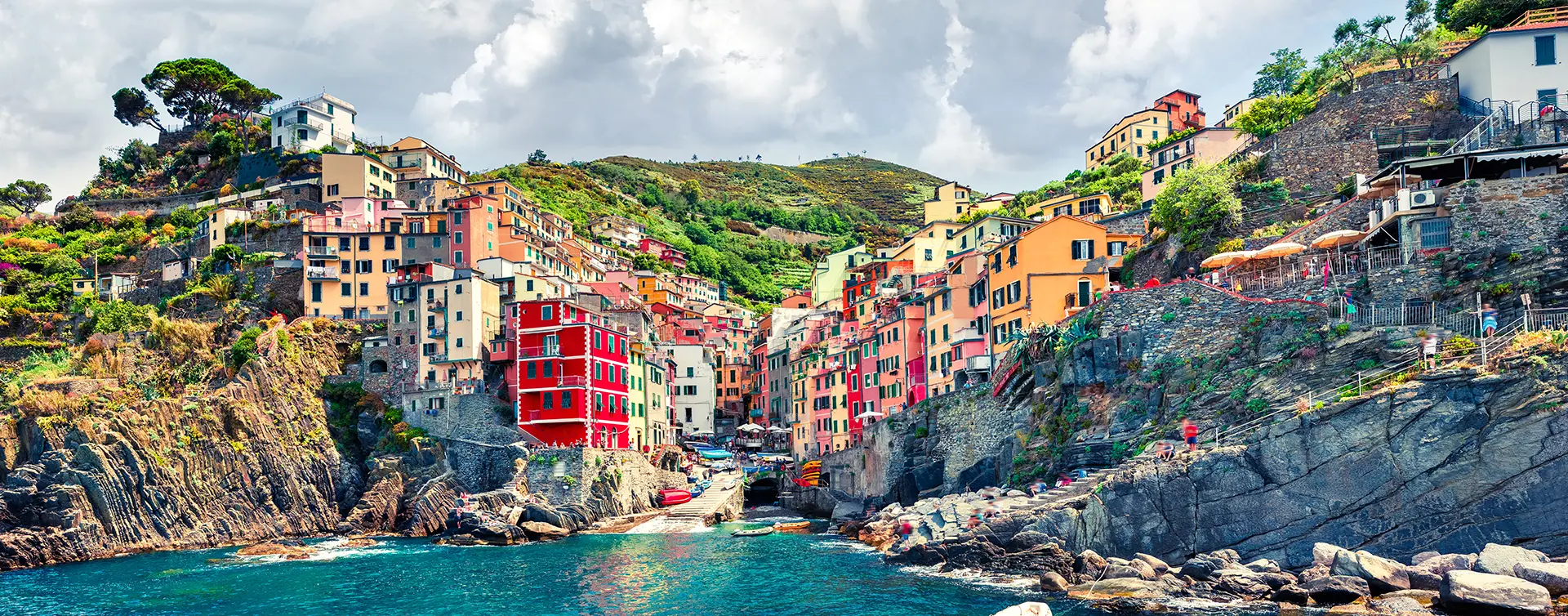 Riomaggiore - Excursión a Cinque Terre con Paseo en Barco desde Milán - Actividades y Excursiones Buendía Milán, Italia
