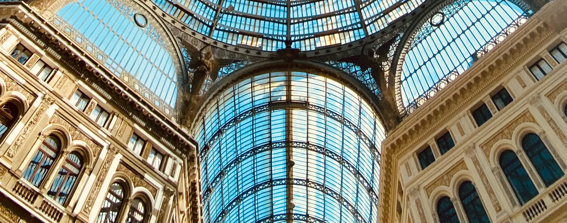 Galería Umberto I en Napoli - Excursiones, Actividades y Free tours en Nápoles - Buendía Campania, Italia