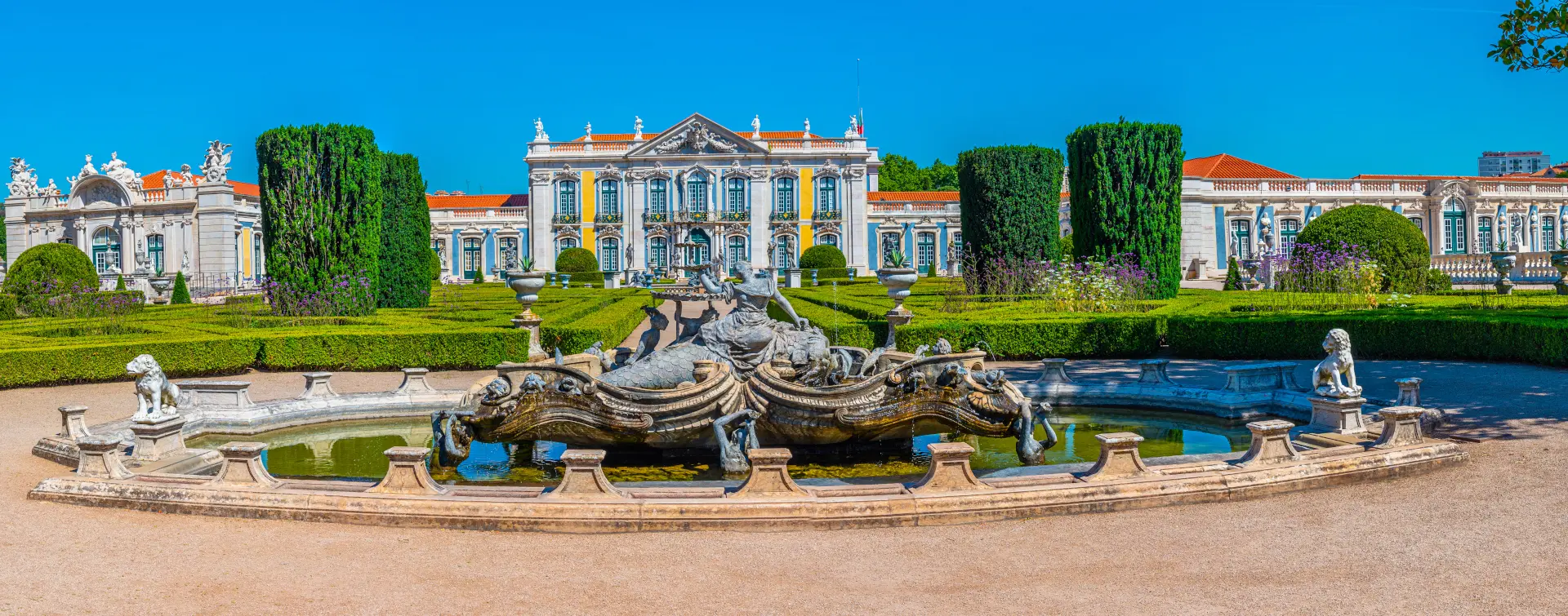 Panorámica Palacio Nacional de Queluz - Entradas sin colas al Palacio Nacional de Queluz y sus Jardines - Excursiones y Actividades en Sintra - Buendía