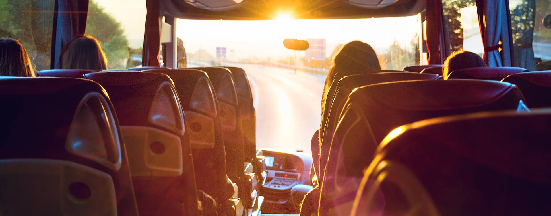 Viajeros en autobús - Transfer desde el Aeropuerto de Múnich hasta el centro Múnich - Excursiones y Actividades en Múnich - Buendía