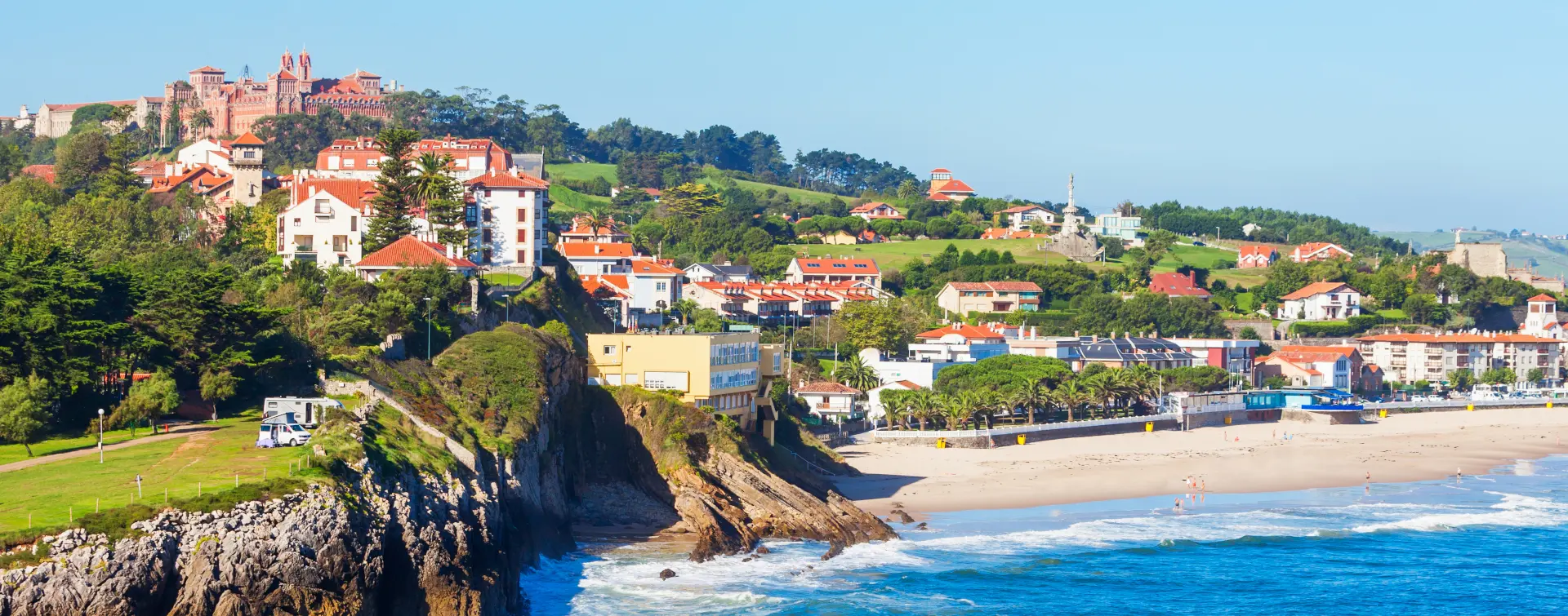 Pueblo de Comillas - Tour por los pueblos de la Costa Occidental Cántabra - Visitas guiadas y Free tours Buendía Tours Cantabria 