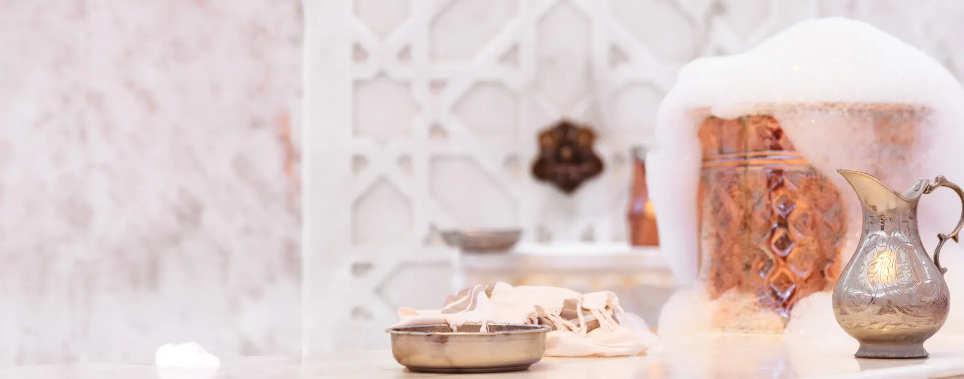 Productos en un Hammam - Experiencia Hammam de Madrid - Excursiones y Actividades en Madrid - Buendía Tours