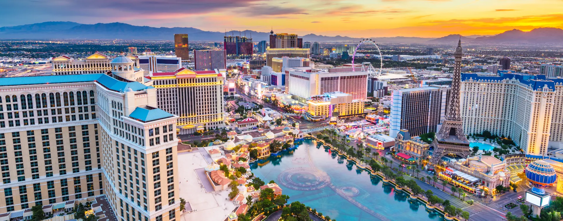 Hoteles de las Vegas al atardecer - Tour Ciudad de Las Vegas, Nevada - Visitas guiadas y Tours en español Buendía Estados Unidos