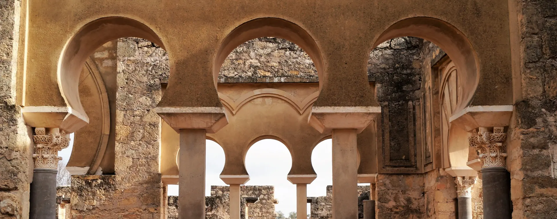 Yacimiento arqueológico de Madinat al-Zahra - Visita Guiada Medina Azahara con Entradas y opción de Transporte - Free tours y Excursiones Buendía Tours Andalucía