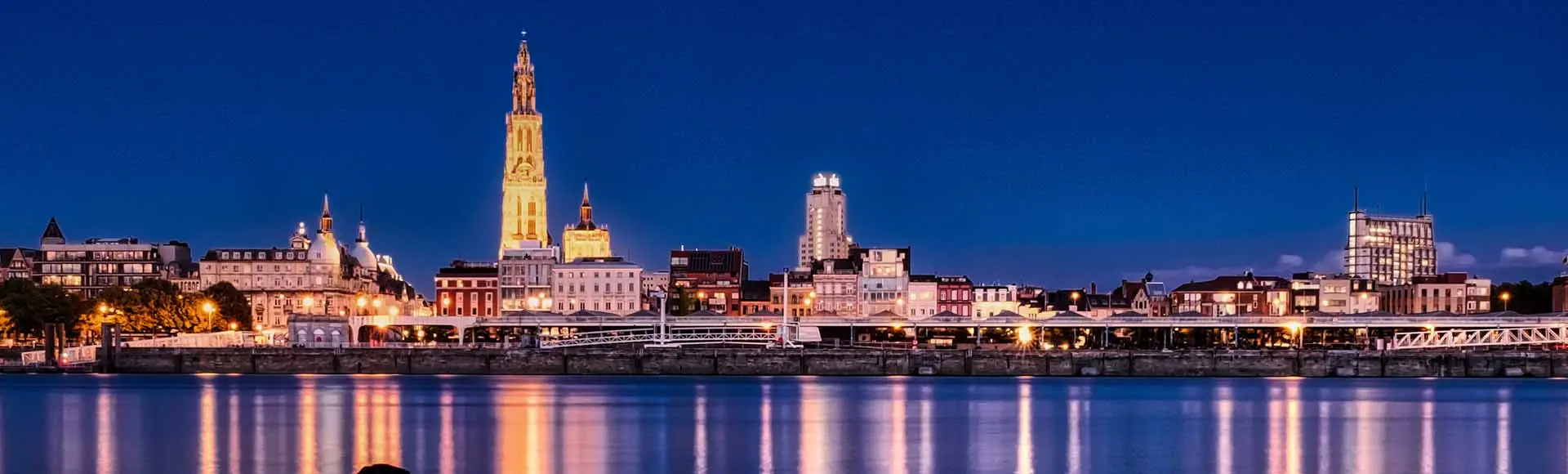 Vista de Amberes por la noche - Free Tour Nocturno de Amberes - Excursiones y Actividades en Amberes - Buendía