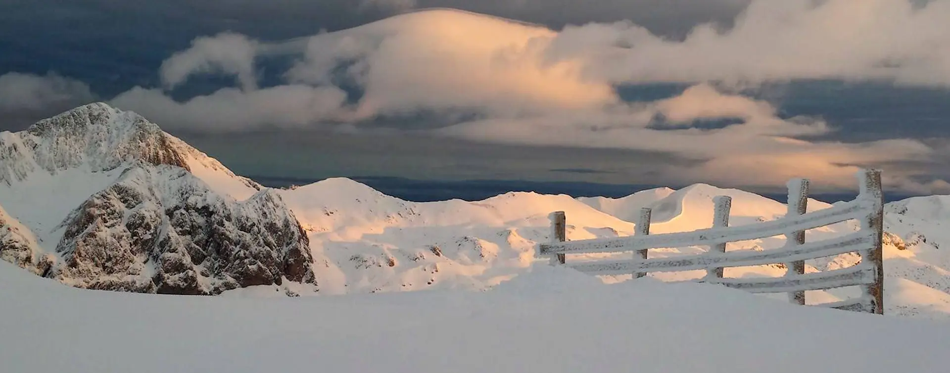 Vistas al pico Torres desde la Estación de esquí de Fuentes de Invierno - Actividades y Experiencias Buendía, Asturias