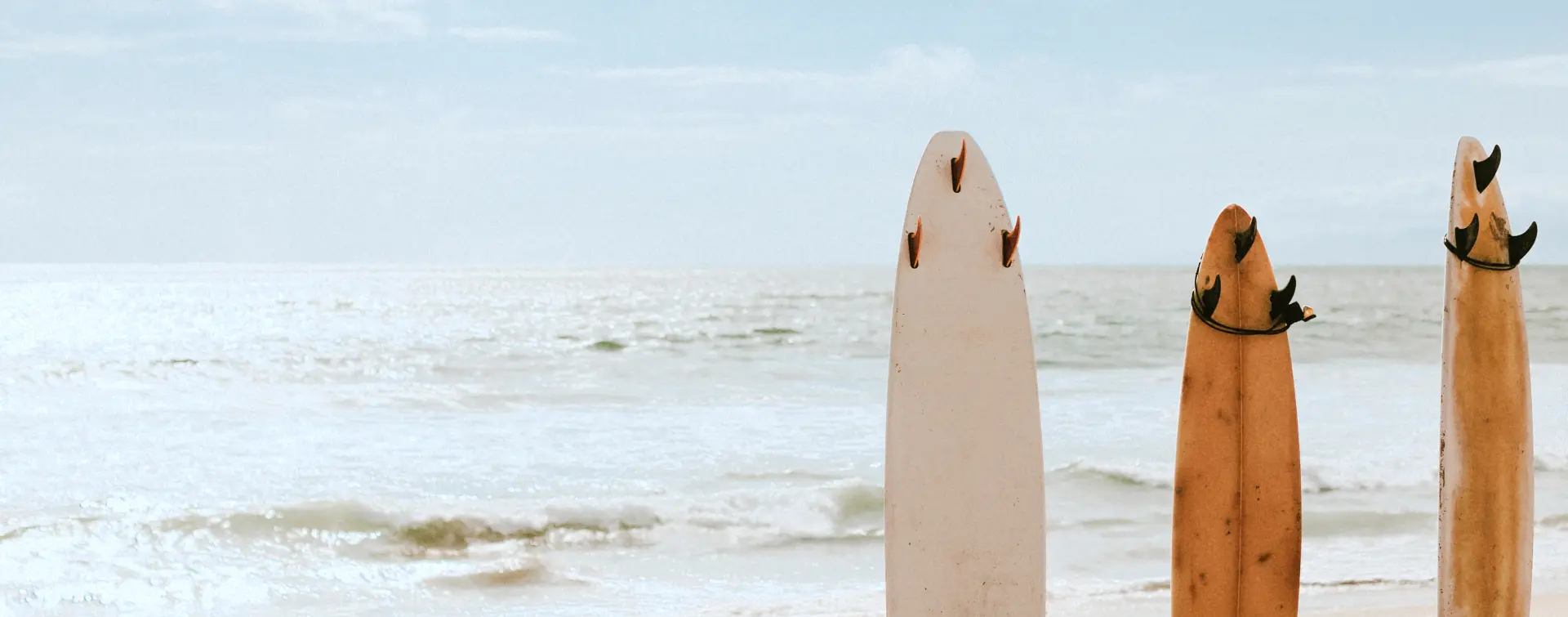 Alquiler de tabla de surf y neopreno en Carrapateira