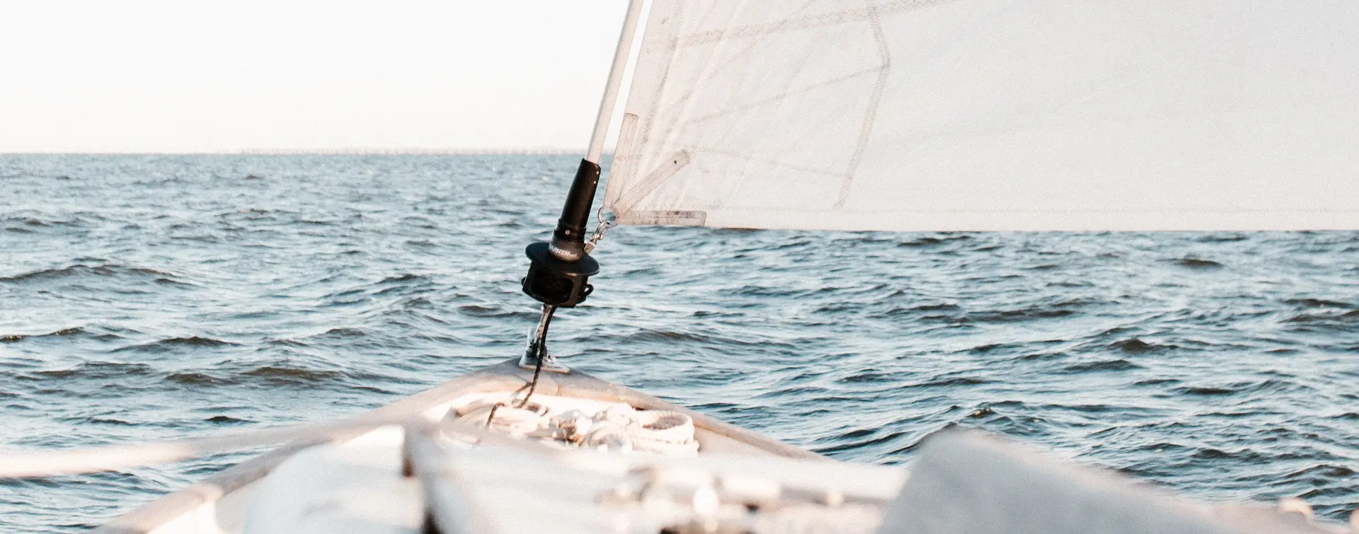 Excursión en velero día entero en Fornells