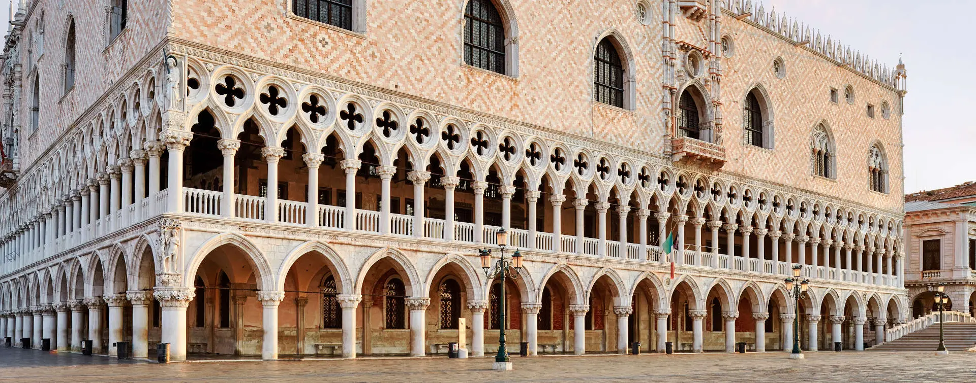Visita Guiada al Palacio Ducal con entrada sin colas