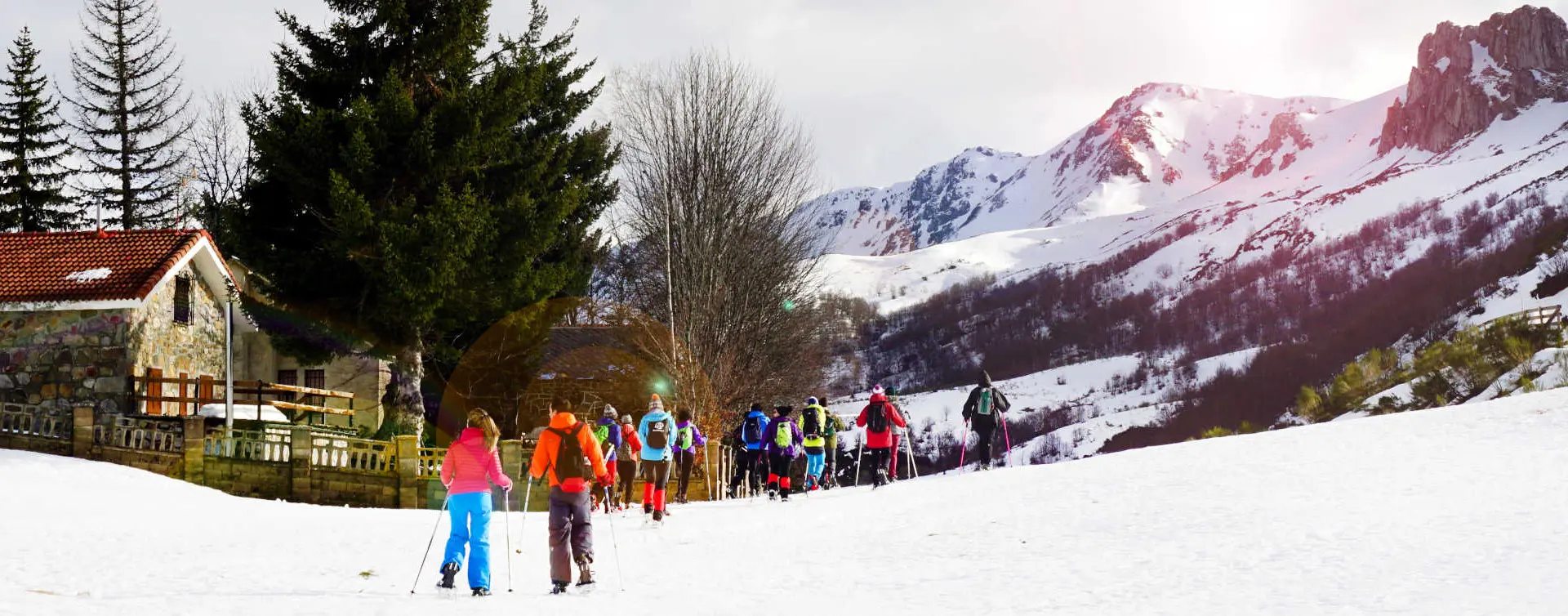 Ruta en Raquetas de Nieve por Fuentes de Invierno