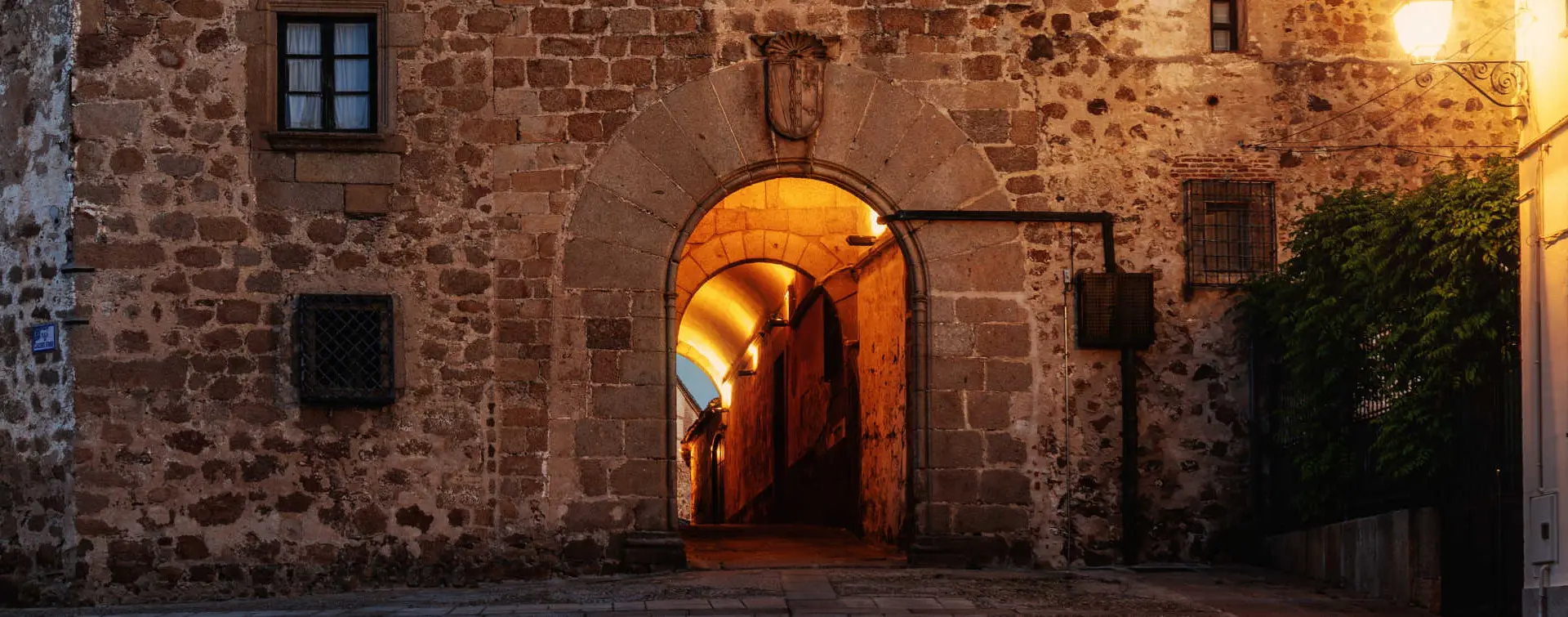 Free tour de los misterios y leyendas de Cáceres