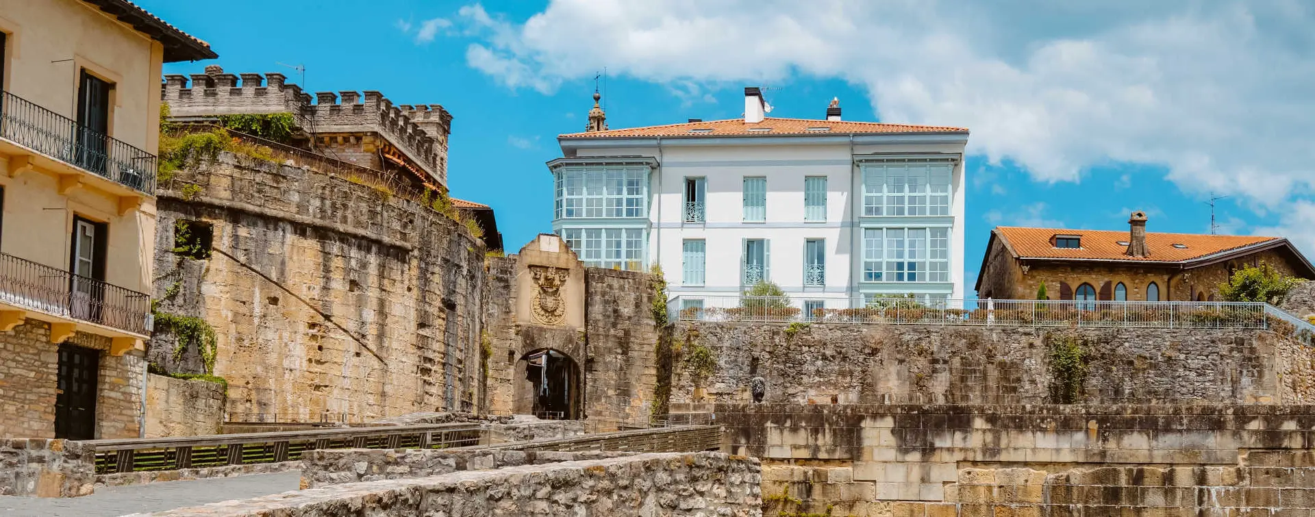 Tour a pie por Hondarribia