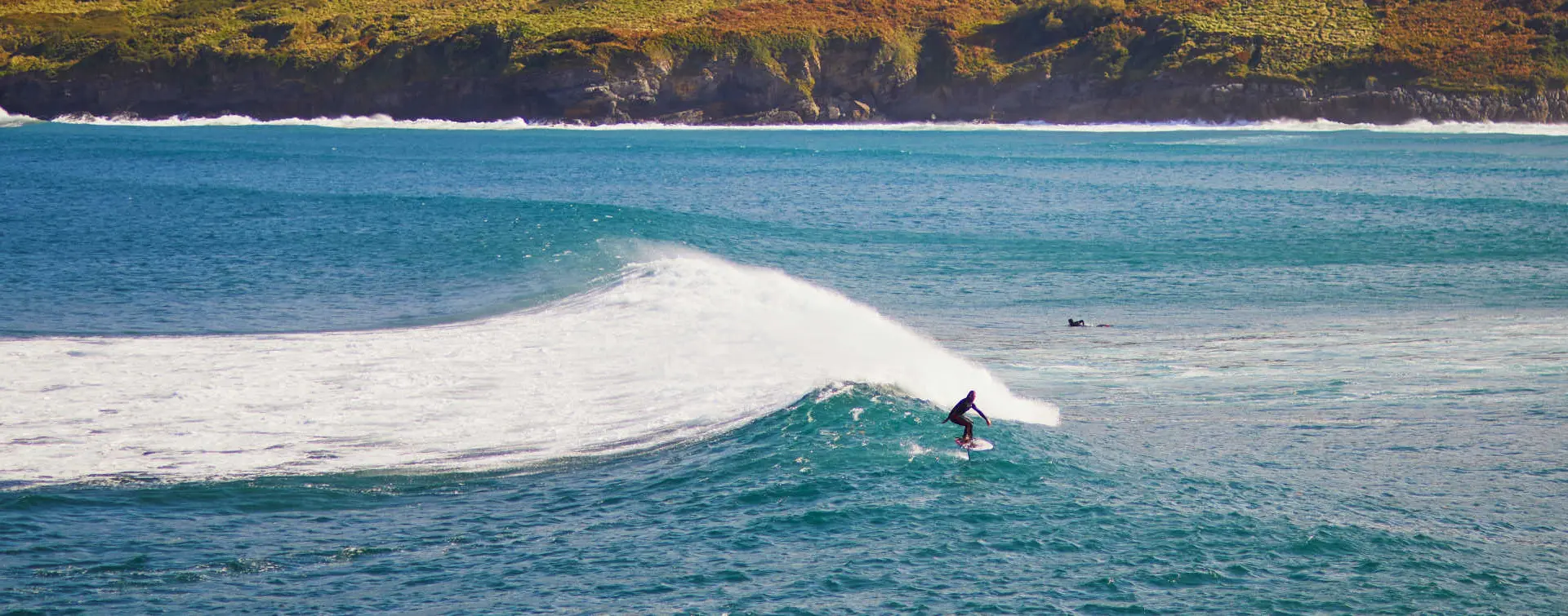Clases de surf para adultos en Mundaca