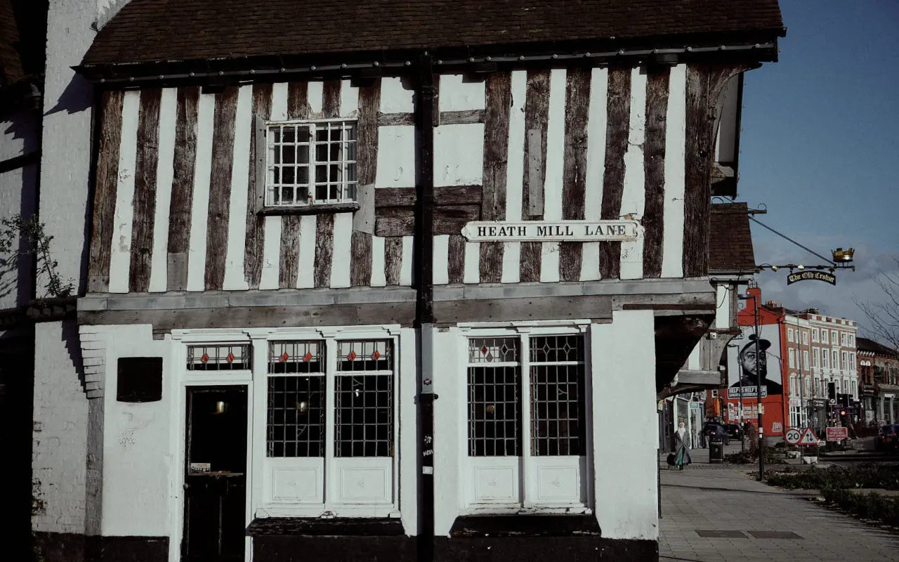 Los canales de Birmingham también son protagonistas en este free tour de los Peaky Blinders, pues están estrechamente ligados con la banda de gánsteres.