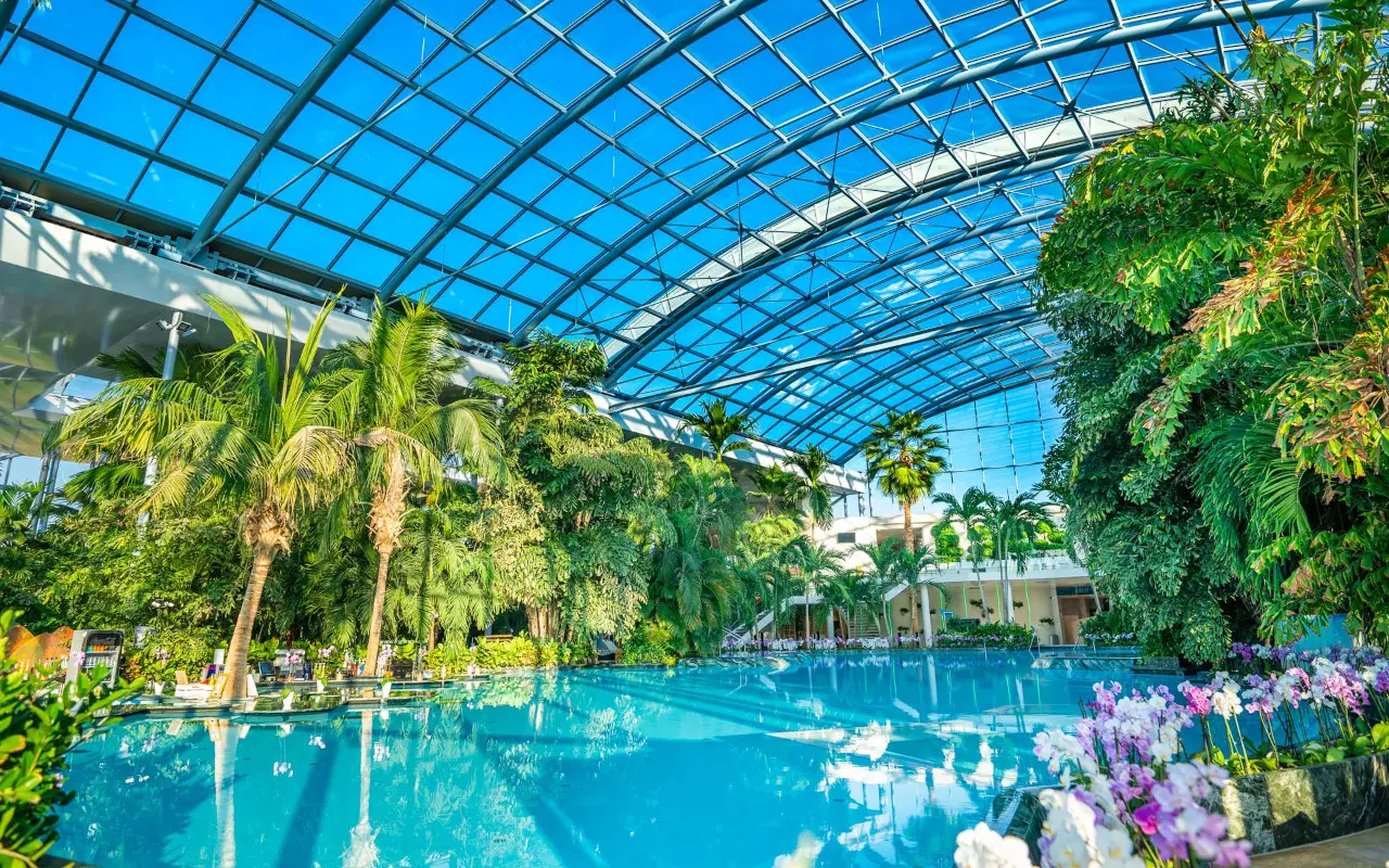 Interior de las termas de Bucarest, el complejo recreativo y del bienestar más grande de la capital rumana.