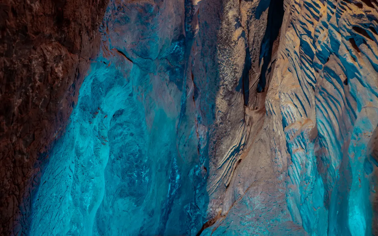 Interior de las cuevas de San José, una de los tesoros subterráneos de la región.