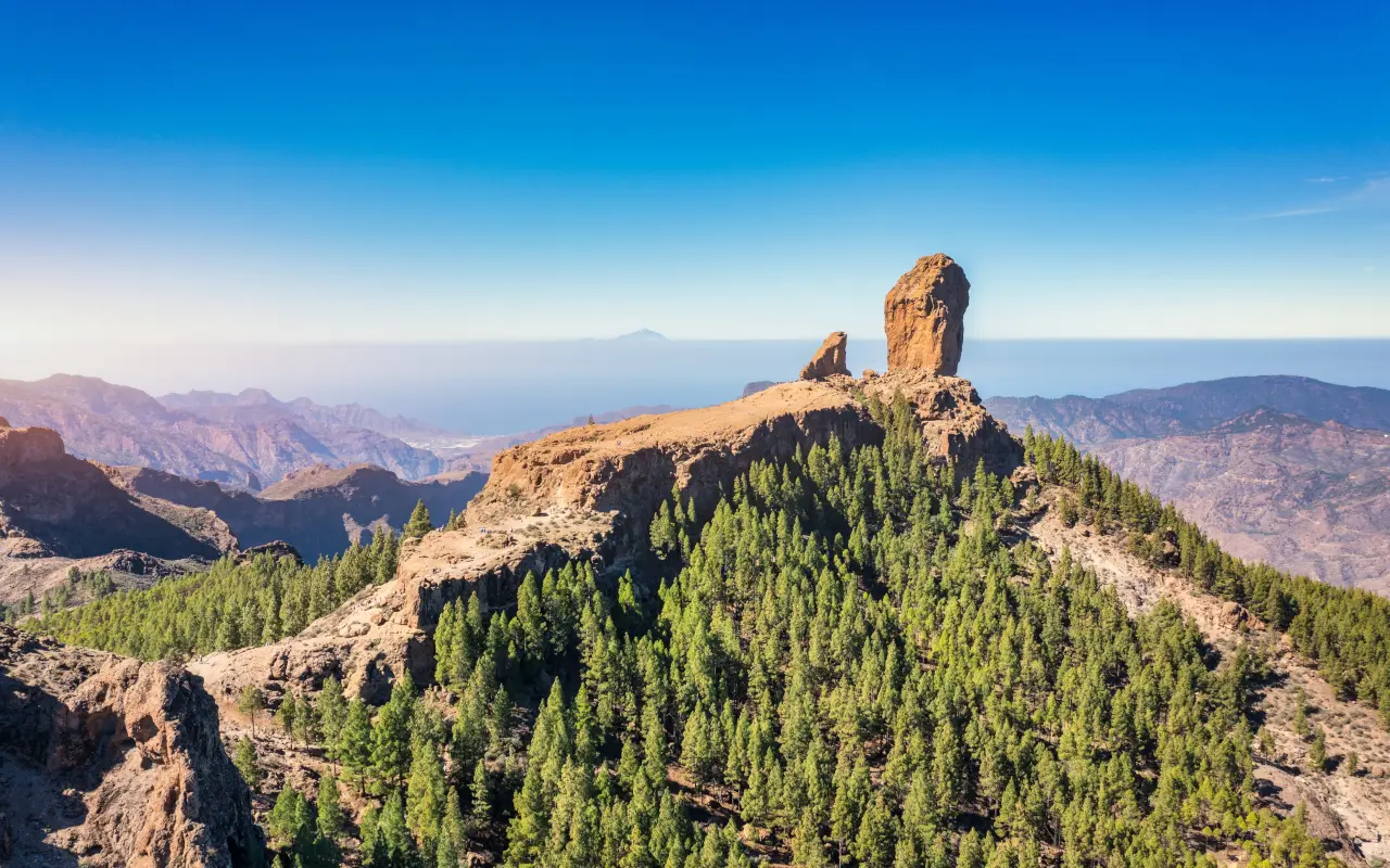 Roque Nublo, uno de los picos visitados en esta excursión desde Las Palmas.